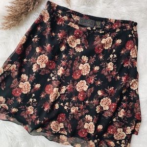 Beautiful vintage Express floral skirt